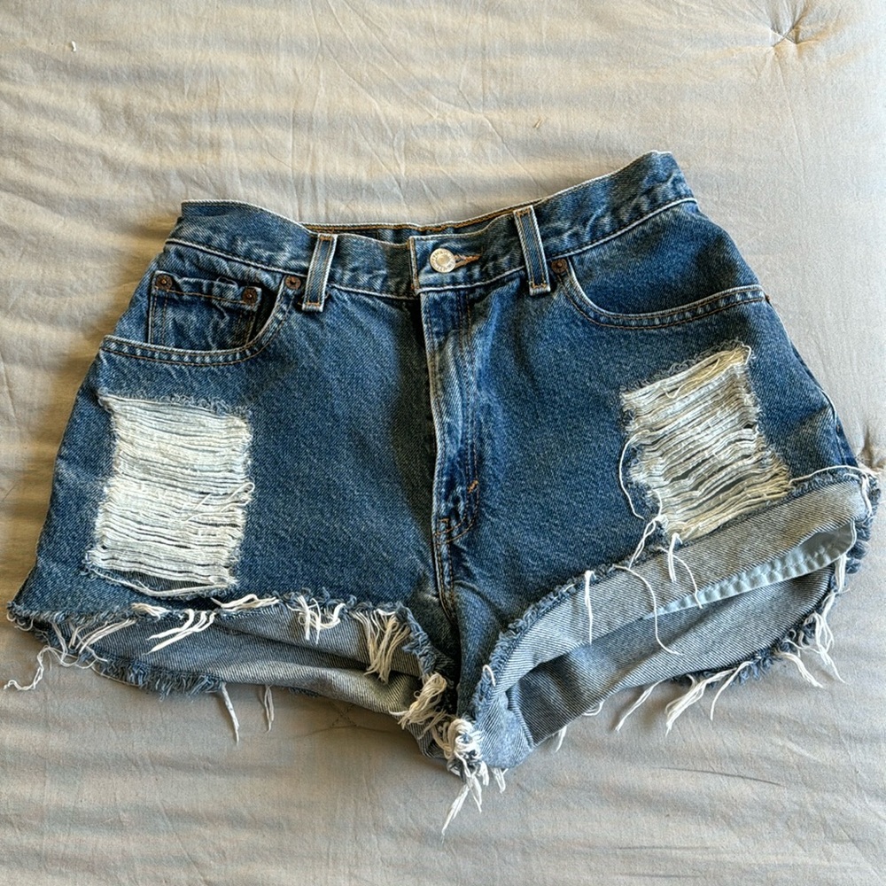 550 Levi high waisted shorts